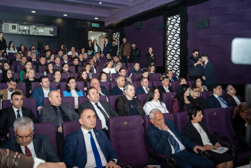 Aydın Tağıyevin növbəti kitabı oxuculara təqdim edildi - “1000000 Zəkanın Şifrəsi”