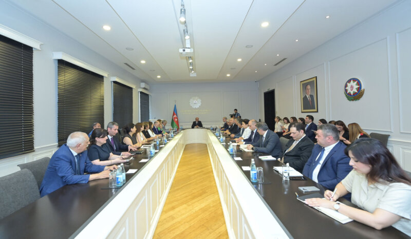 Yeni ali təhsil proqramlarının hazırlanması məqsədilə yaradılmış Komissiyanın üçüncü iclası keçirilib
