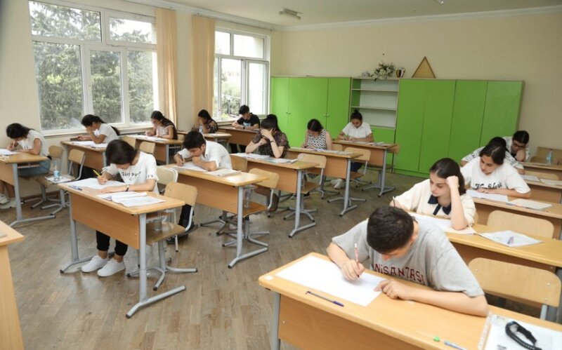 II və III ixtisas qrupları üzrə qəbul imtahanında istifadə olunan test tapşırıqlarının izahı və düzgün cavabları açıqlanıb
