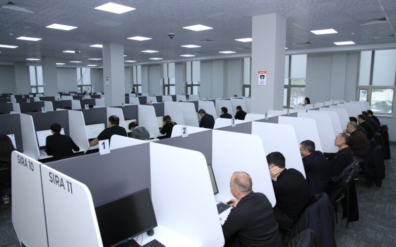 Vəkillər Kollegiyasına üzv olmaq istəyən 421 nəfər üçün imtahan keçiriləcək